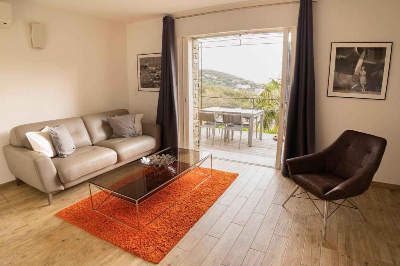 Suites In Erbalunga Ербалунга Екстериор снимка