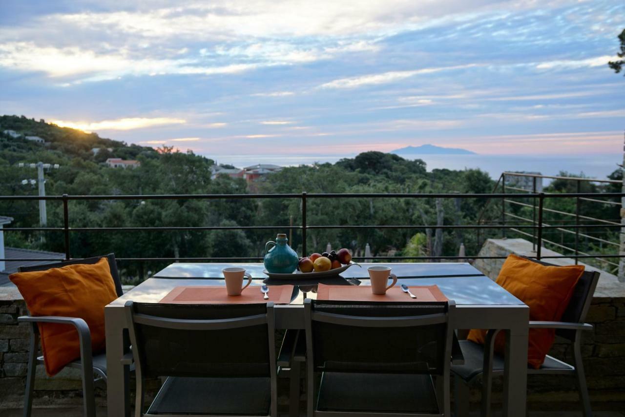 Suites In Erbalunga Ербалунга Екстериор снимка